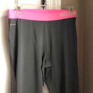 Nike Pro leggings